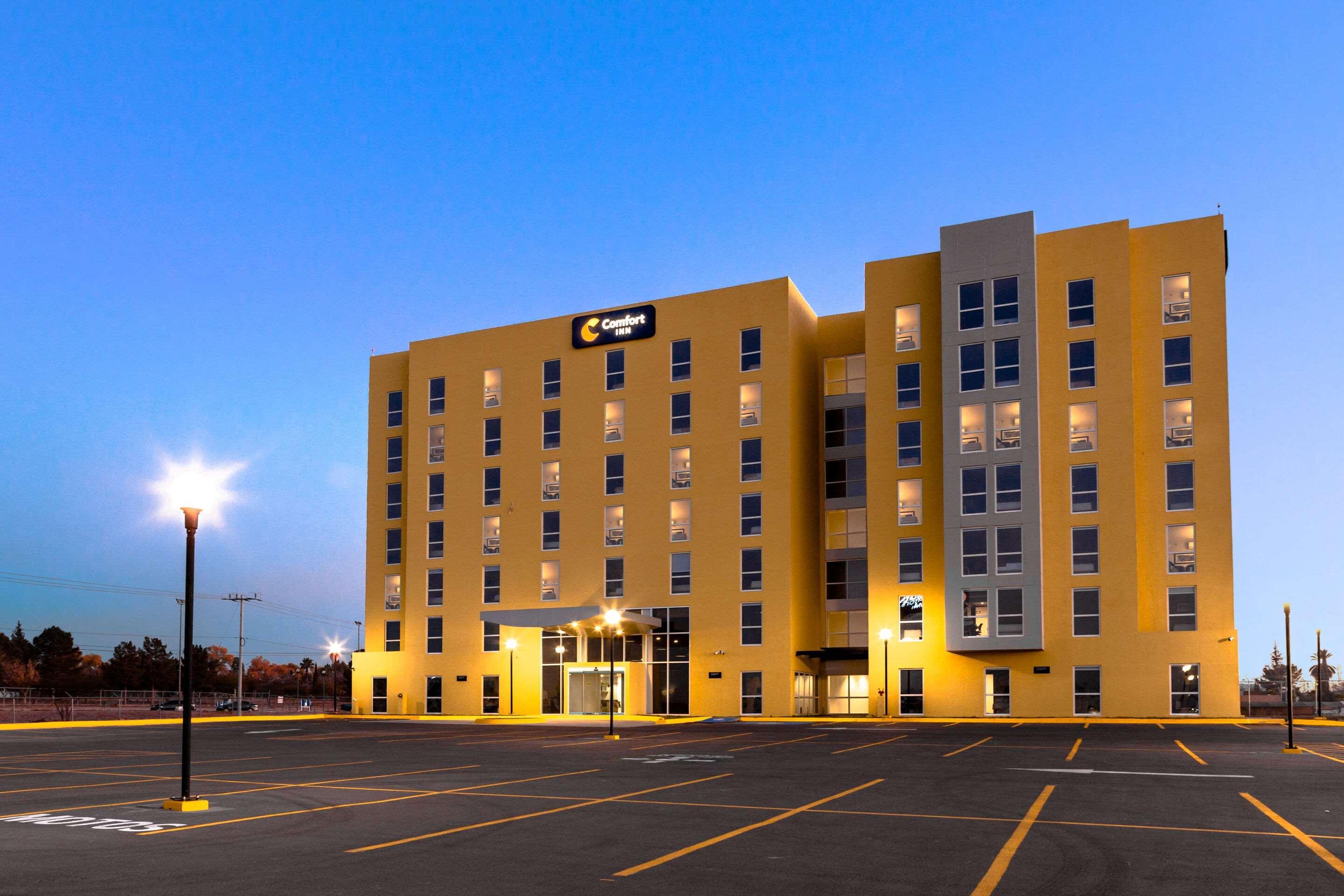 Comfort Inn Delicias Zewnętrze zdjęcie