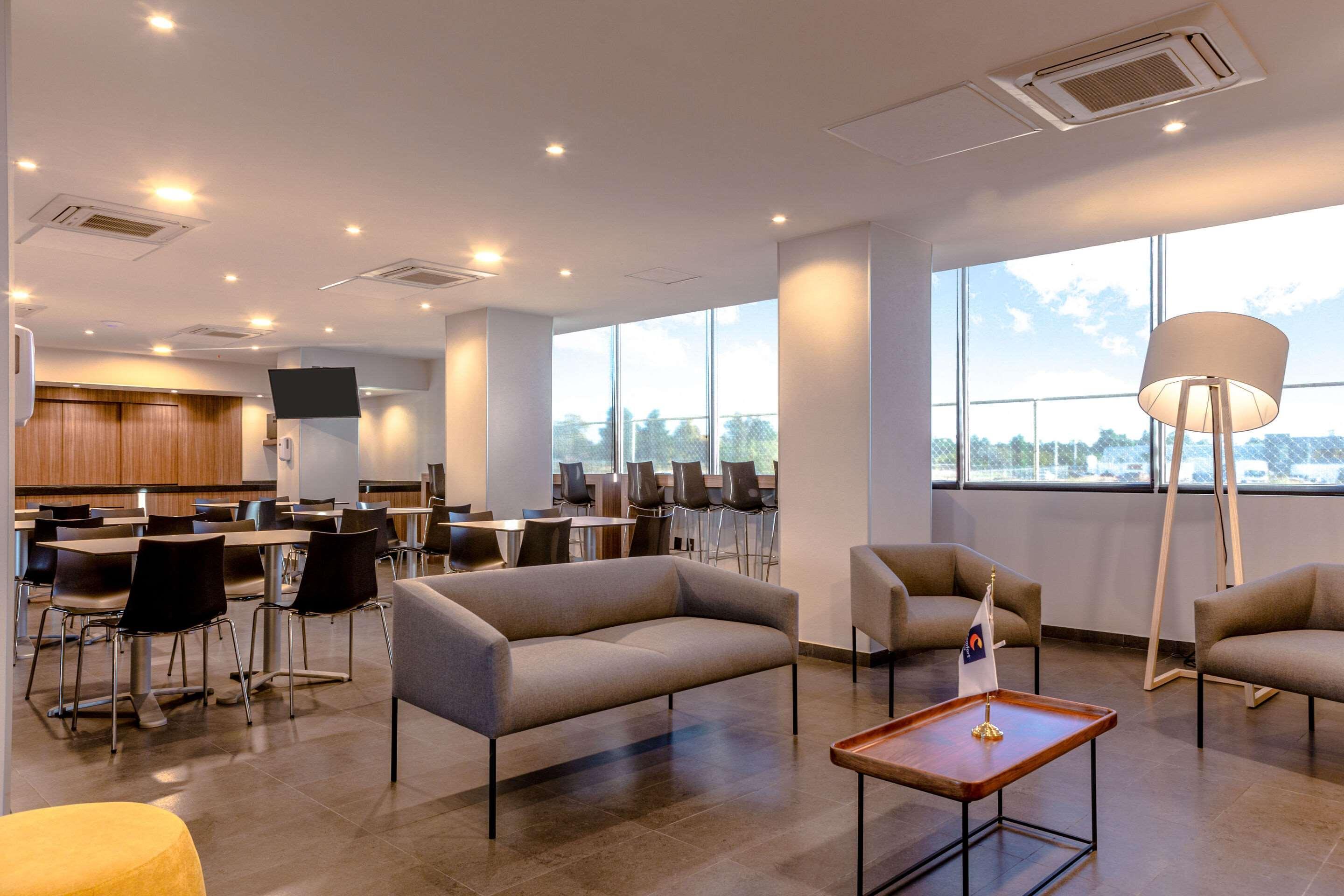 Comfort Inn Delicias Zewnętrze zdjęcie