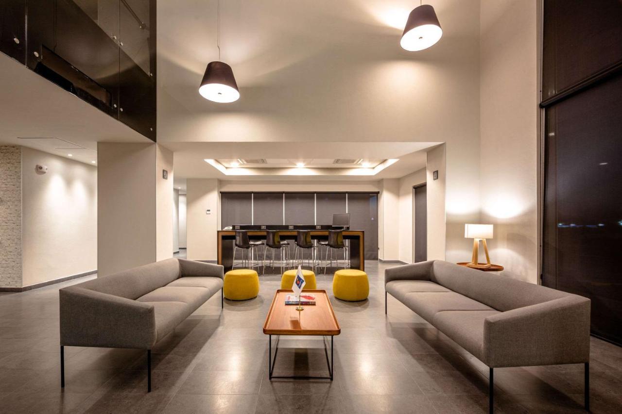 Comfort Inn Delicias Zewnętrze zdjęcie