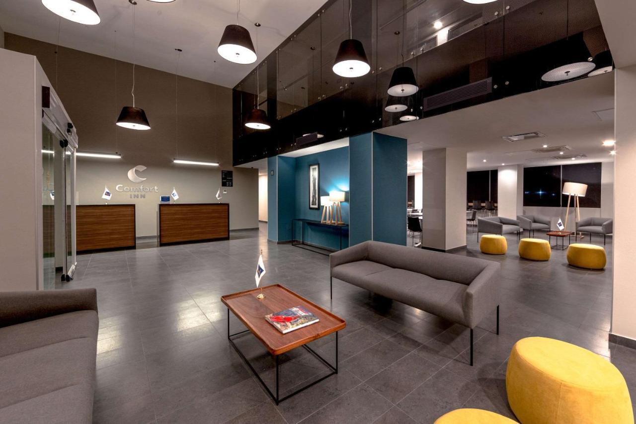 Comfort Inn Delicias Zewnętrze zdjęcie