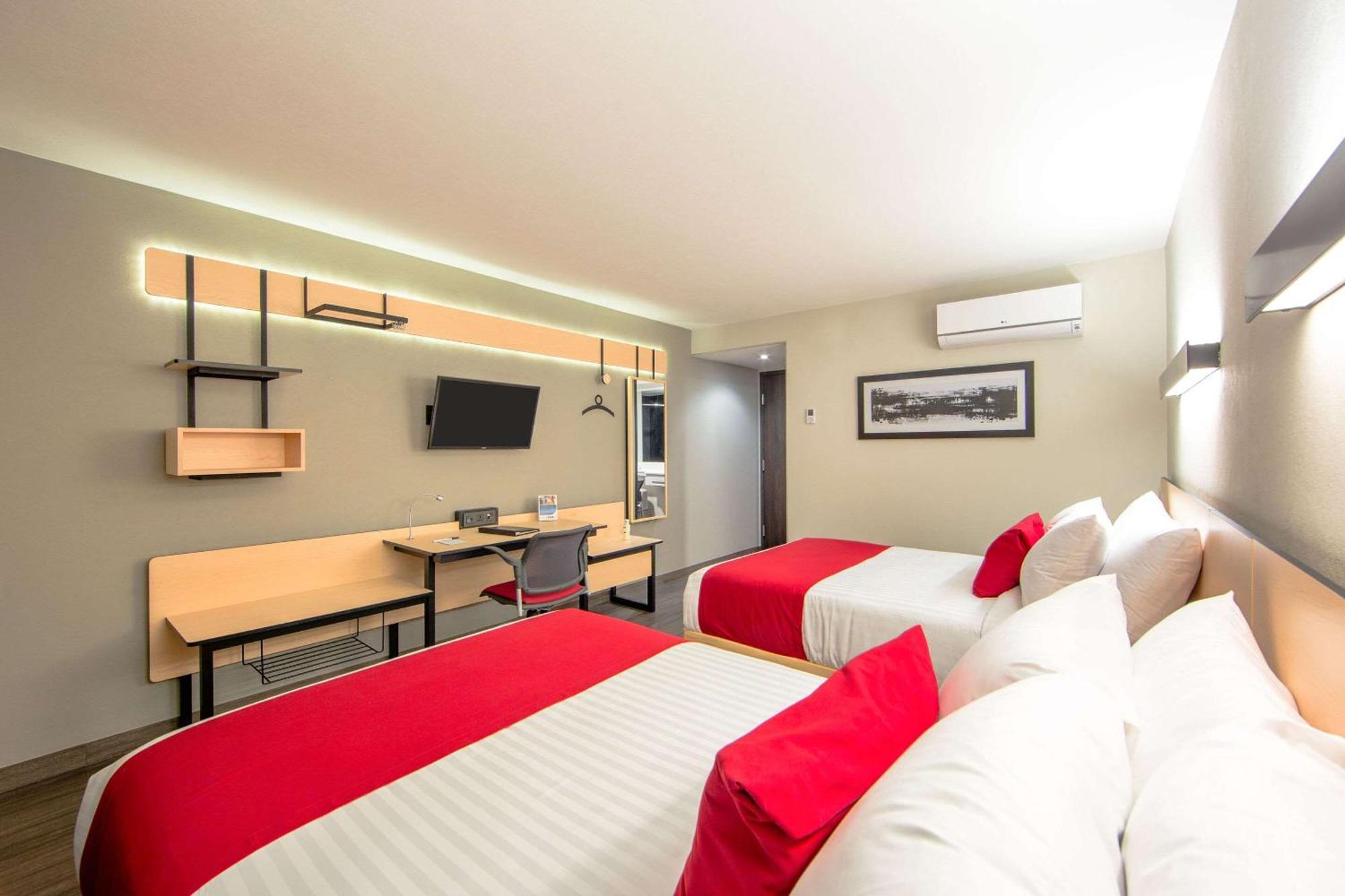 Comfort Inn Delicias Zewnętrze zdjęcie